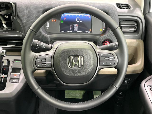 �y�X�e�A�����O�X�C�b�`�z�^�]���A�O������ڐ������炷���ƂȂ��A�I�[�f�B�I���̑��삪�\�ȕ֗��@�\!���S&���K�ȃh���C�u�����o���Ă���܂���