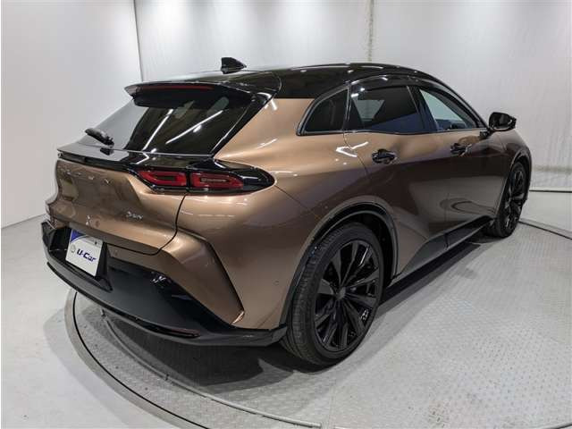 クラウンスポーツ2.5 Z E-Four 4WD