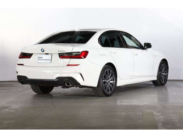 3シリーズセダン330e Mスポーツ