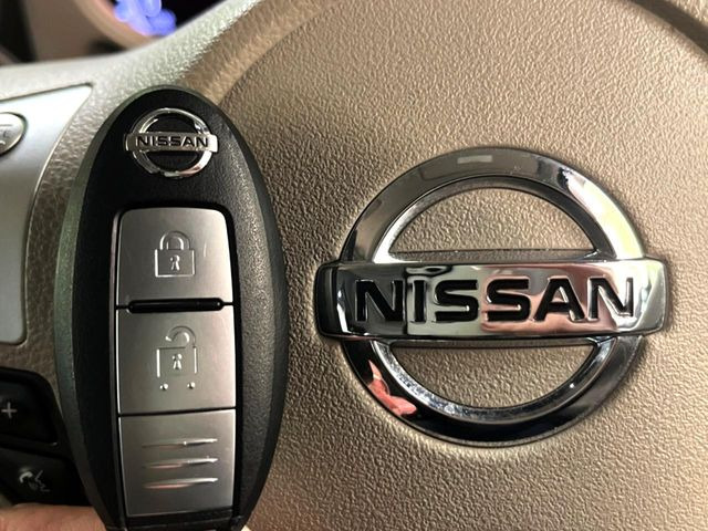 �y�C���e���W�F���g�L�[�z�J�o����|�P�b�g�ɓ��ꂽ�܂܂ł��h�A�̎{���E�������\�ȃX�}�[�g�L�[�𑕔��B�G���W���̃I���E�I�t�����J�M�����o���K�v����������Ƃ��Ă��֗��ł���