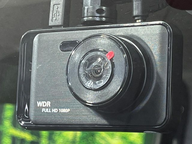 �y�h���C�u���R�[�_�[�z���S�E���S�ȃJ�[���C�t�ɕK�{�̃h���C�u���R�[�_�[�𑕔�!���s���͂������A������^�]�⎖�̂ɑ��������ۂ̏󋵂��f���ŋL�^���A����̃��X�N�ɔ����܂��B