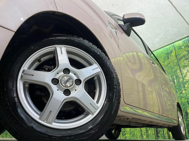 �y14�C���`�A���~�z�C�[���z�O�ςɃ}�b�`�����A���~�z�C�[���𑕒����Ă���܂��B�e��A���~�z�C�[����A�X�^�b�h���X�^�C�����戵�����Ă���܂��B���񂲑��k����������