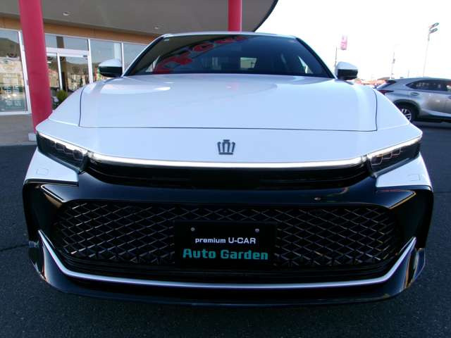 クラウンクロスオーバー2.5 G アドバンスト レザー パッケージ E-Four 4WD