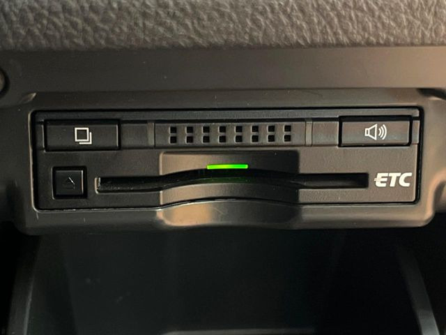 【ETC】高速道路の料金所をストレスなく通過!話題のスポットやサービスエリアに多い「スマートIC」利用時は必須のアイテムです。当店でセットアップを実施、ご納車当日からすぐにご利用いただけます!