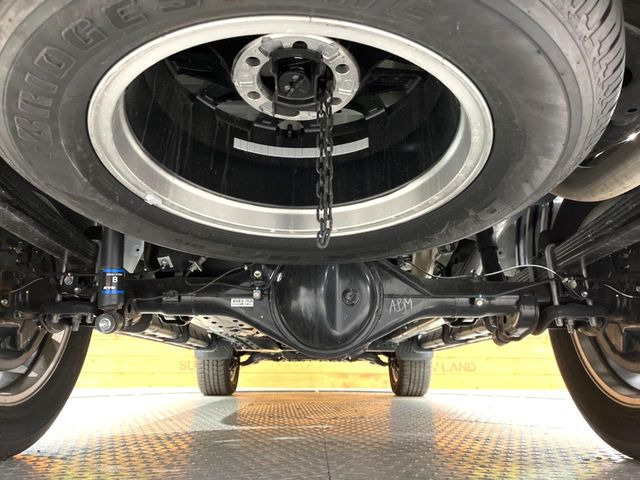 ����肪���ꂢ�Ȃ����ɁA�h�K���H�̎{�H���I�X�X���B�~��n��͂������A���ݕ��ɂ��Z���̕���A��Ń}�����E�E�B���^�[�X�|�[�c���������ɂ��D�]���������Ă���܂��B