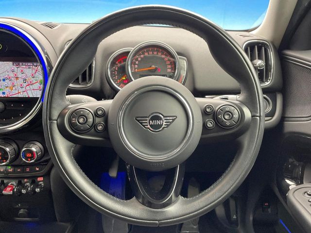 ���n���h�����̃X�������Ȃ��A���ꂢ�ȏ�Ԃ��ێ����Ă���܂��B�e�X�C�b�`���̓�����m�F�ς݂ł��B