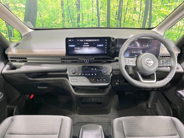 セレナ1.4 e-POWER ハイウェイスターV