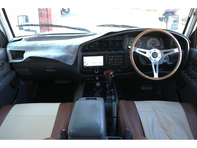 ランドクルーザー804.5 VXリミテッド 4WD