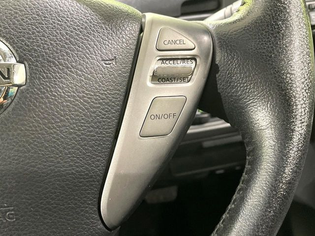 �y�N���[�Y�R���g���[���z�������H�����N���N���s�B�A�N�Z���𗣂��Ă���葬�x�ő��s���ł��A�������^�]���̕��S���y��!�����E�������ȒP�ȃX�C�b�`����Œ����ł��܂��B