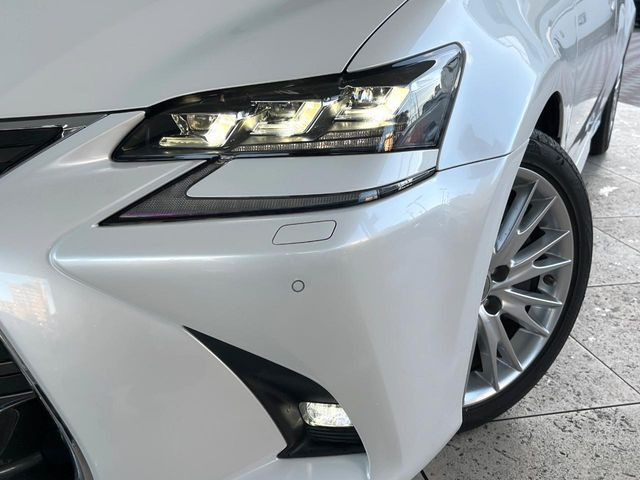 �y�O��LED�w�b�h���C�g�z�X�^�C���b�V���Ȍ����ڂ̎O��LED�w�b�h���C�g�𑕔���X�^�C�������łȂ��A��Ԃ̑��s�����E�ǍD�ň��S���Ă���肢�������܂��B