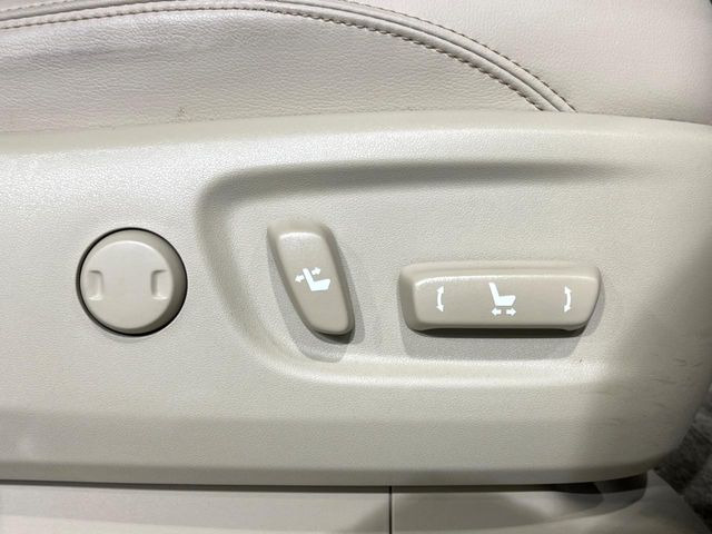 �y�p���[�V�[�g�z�X�C�b�`��ŊȒP�ɃV�[�g�̔��������\!�d��������͂�����܂���!���K�ȃV�[�g�|�W�V�����ɃZ�b�g���āA���K�ȃh���C�u�����y���݂��������B