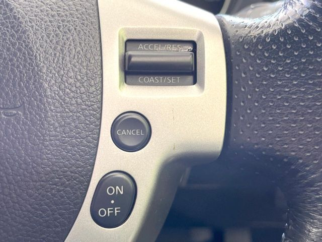 �y�N���[�Y�R���g���[���z�������H�����N���N���s�B�A�N�Z���𗣂��Ă���葬�x�ő��s���ł��A�������^�]���̕��S���y��!�����E�������ȒP�ȃX�C�b�`����Œ����ł��܂��B