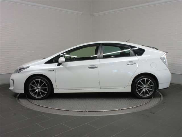 プリウスPHV1.8 G