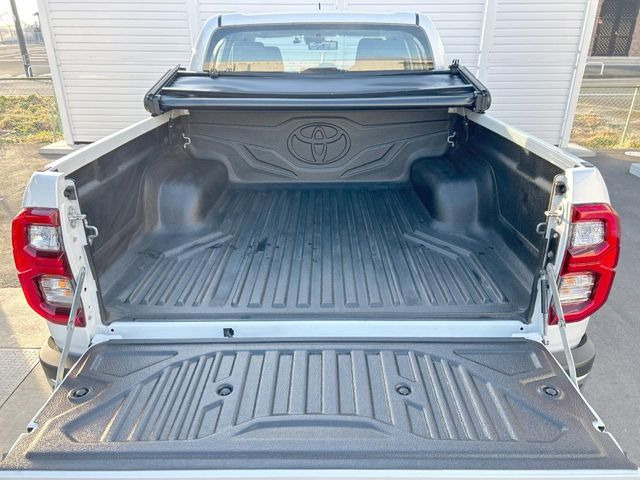 �ύڗ�500kg�̍L�X�Ƃ����f�b�L�́A�V�т���d���܂ő��p�r�Ɏg���܂��B�x�b�h���C�i�[��g�m�J�o�[�̎��t���������k��������