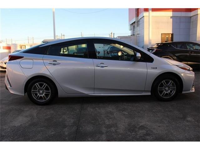 弊社はあいおいニッセイ同和損保代理店です。全営業社員が保険の募集人資格を取得しております。お気軽にご相談ください。