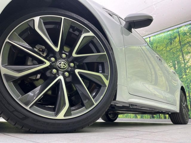 �y����18�C���`�A���~�z�C�[���z�O�ςɃ}�b�`���������A���~�z�C�[���𑕒����Ă���܂��B�e��ЊO�A���~�z�C�[����A�X�^�b�h���X�^�C�����戵�����Ă���܂��B���񂲑��k����������