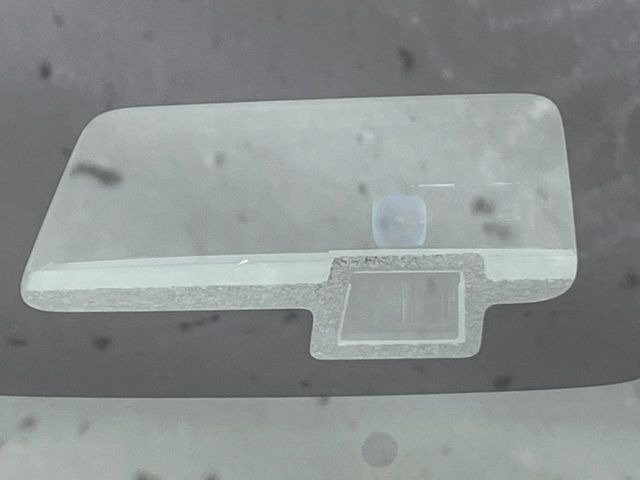 �y�X�Y�L �Z�[�t�e�B�T�|�[�g�z���s���ɑO���̎ԗ�����F�����A�Փ˂������Ȏ��͌x��ƃu���[�L�ŏՓˉ���Ɣ�Q�y�����A�V�X�g�B�����S�Ƀh���C�u�����y���݂��������܂��B