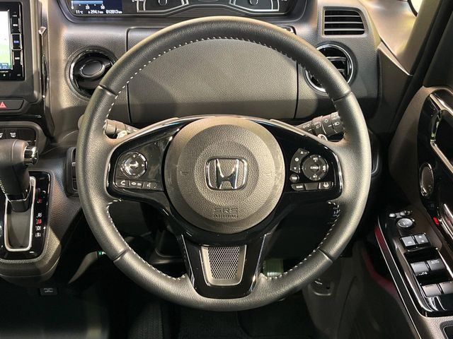 �y�����v�����X�e�A�����O�z�㎿�Ȋv���g�p���邱�ƂŁA��ɂ����������݂ƂĂ��^�]���₷���n���h���ł���