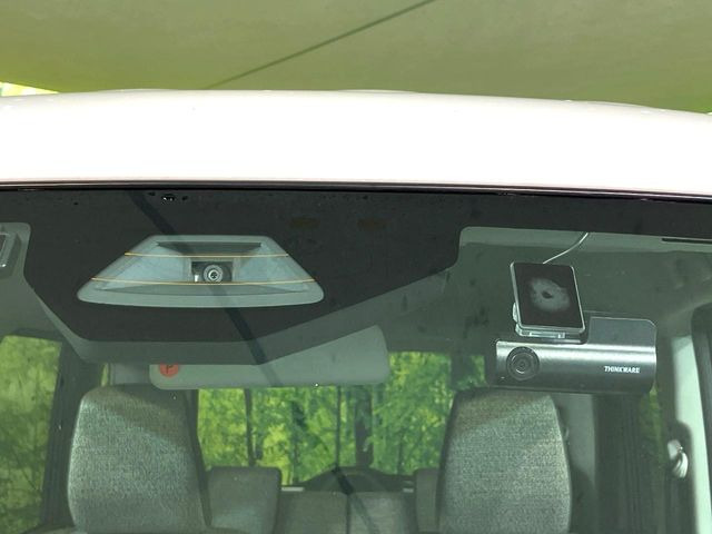 �y�X�Y�L �Z�[�t�e�B�T�|�[�g�z���s���ɑO���̎ԗ�����F�����A�Փ˂������Ȏ��͌x��ƃu���[�L�ŏՓˉ���Ɣ�Q�y�����A�V�X�g�B�����S�Ƀh���C�u�����y���݂��������܂��B