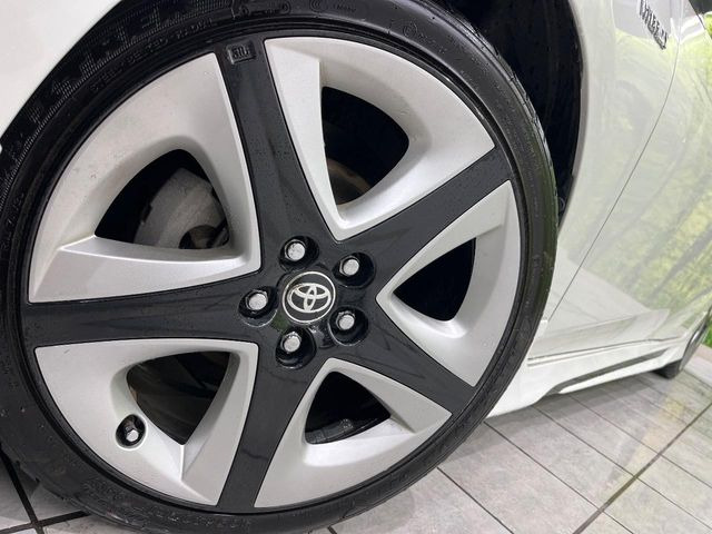 �y����17�C���`�A���~�z�C�[���z�O�ςɃ}�b�`���������A���~�z�C�[���𑕒����Ă���܂��B�e��ЊO�A���~�z�C�[����A�X�^�b�h���X�^�C�����戵�����Ă���܂��B���񂲑��k����������