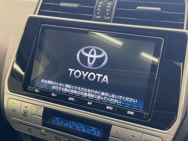 �y���ʃi�r�z�l�C�̑�^9�C���`�i�r�𑕔��B���݊��̂�����ʂ̓C���p�N�g��!�i�r���p���̃}�b�v�\���͌��₷���A�e���r��DVD�͗Տꊴ���A�b�v!�����̃h���C�u���O�b�Ɗy�����Ȃ�܂���