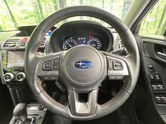 �y�����v�����X�e�A�����O�z�㎿�Ȋv���g�p���邱�ƂŁA��ɂ����������݂ƂĂ��^�]���₷���n���h���ł���