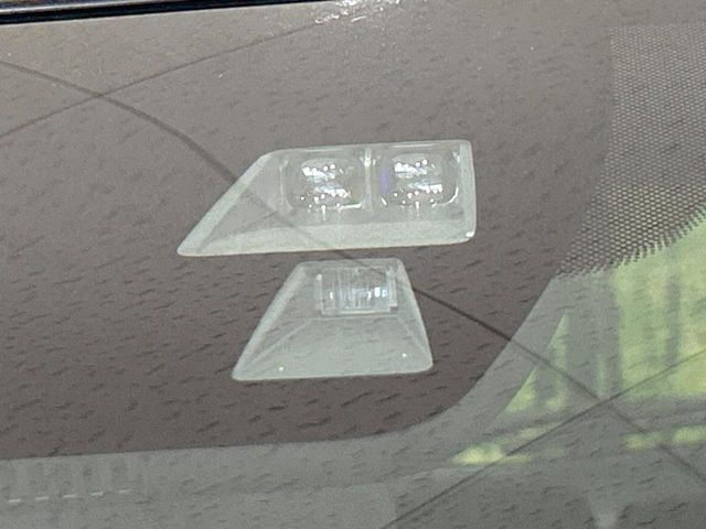 �y�X�}�[�g�V�e�B�u���[�L�T�|�[�g�z�ᑬ���s���ɑO���̎ԗ�����F�����A�Փ˂������Ȏ��͌x��ƃu���[�L�ŏՓˉ���Ɣ�Q�y�����A�V�X�g�B�����S�Ƀh���C�u�����y���݂��������܂��B