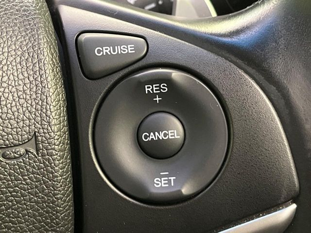 �y�N���[�Y�R���g���[���z�������H�����N���N���s�B�A�N�Z���𗣂��Ă���葬�x�ő��s���ł��A�������^�]���̕��S���y��!�����E�������ȒP�ȃX�C�b�`����Œ����ł��܂��B