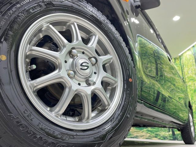 �y13�C���`�A���~�z�C�[���z�O�ςɃ}�b�`�����A���~�z�C�[���𑕒����Ă���܂��B�e��A���~�z�C�[����A�X�^�b�h���X�^�C�����戵�����Ă���܂��B���񂲑��k����������