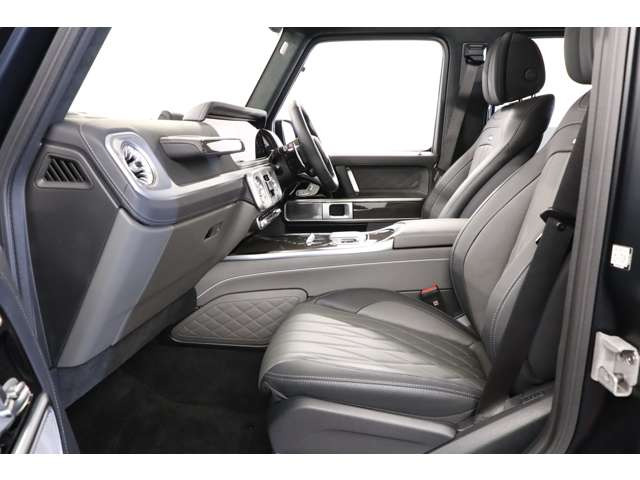 �f�W�^���C���i�[�~���[�𑕔����Ă���A������E��N�����L�p�Ŋm�F�ł��܂��B�]���̃~���[�ł͌����ɂ������p���������A���S���Ɨ��֐������߂��i�����ł������܂��B