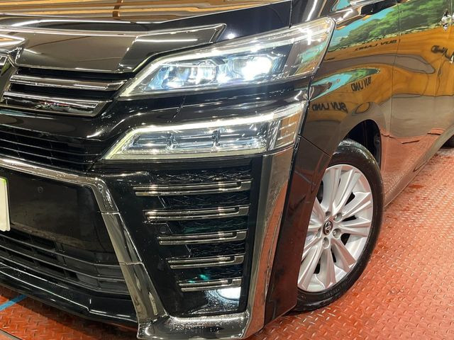 �yLED�w�b�h���C�g�z���V����ԑ��s�����ǍD�Ȏ��E���m�ۂ����S���ĉ^�]�ł��鍂�P�xLED�w�b�h���C�g�𑕔�!�_�����x�������A����d�͂��}�����Ă��܂��B