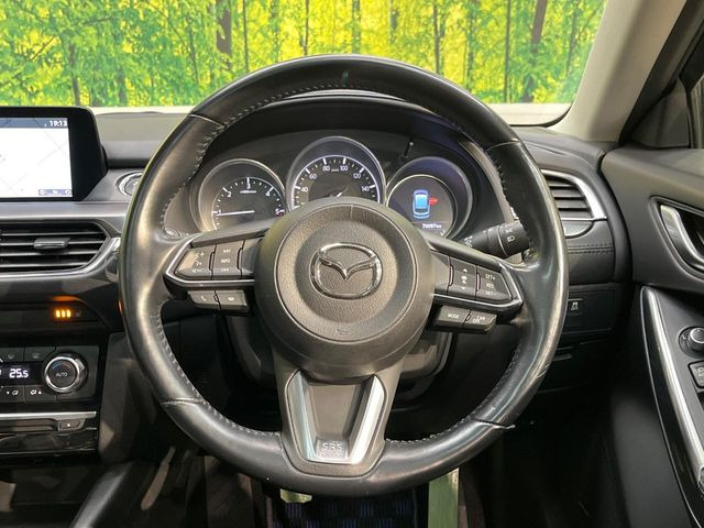 �y�����v�����X�e�A�����O�z�㎿�Ȋv���g�p���邱�ƂŁA��ɂ����������݂ƂĂ��^�]���₷���n���h���ł���