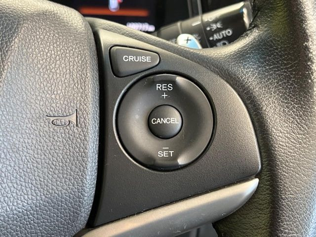 �y�N���[�Y�R���g���[���z�������H�����N���N���s�B�A�N�Z���𗣂��Ă���葬�x�ő��s���ł��A�������^�]���̕��S���y��!�����E�������ȒP�ȃX�C�b�`����Œ����ł��܂��B