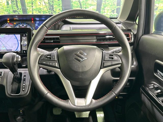 �y�����v�����X�e�A�����O�z�㎿�Ȋv���g�p���邱�ƂŁA��ɂ����������݂ƂĂ��^�]���₷���n���h���ł���