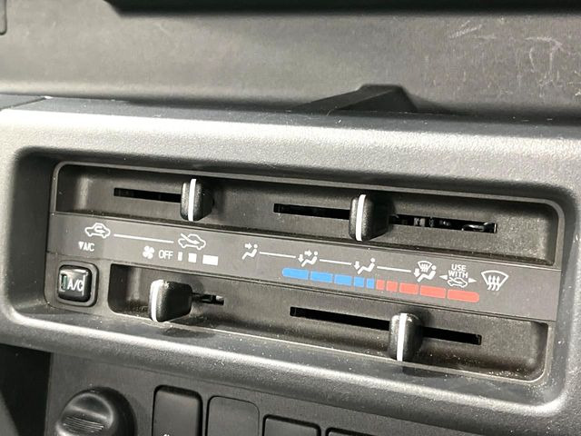 �����~�������Ă��S�Ȃɉ��K�ȋ󒲂�͂��Ă����A�_�C�������G�A�R���𑕔���