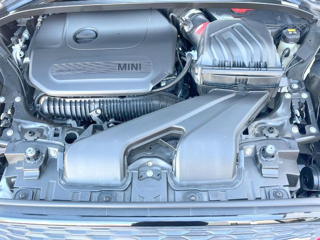 �����X�ł́A�e���[�J�[�̐�p�f�f�e�X�^�[�𓱓��B���Ǝ��i�����e�N�j�J���X�^�b�t���풓���Ă���܂��̂ŁA������̍ۂɂ����S���Ă����p���������܂��B