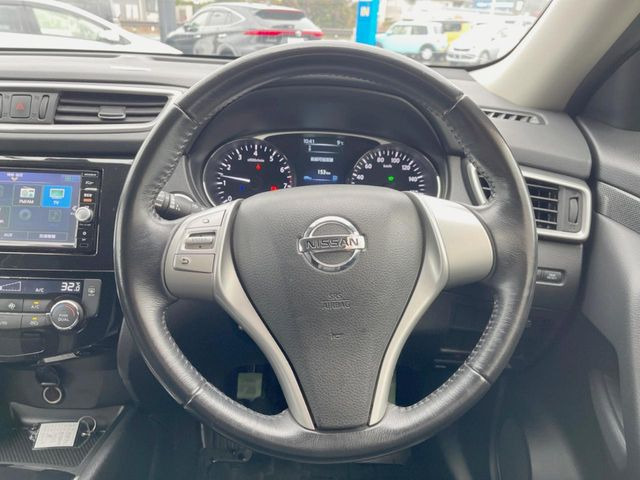 �y�����v�����X�e�A�����O�z�㎿�Ȋv���g�p���邱�ƂŁA��ɂ����������݂ƂĂ��^�]���₷���n���h���ł���