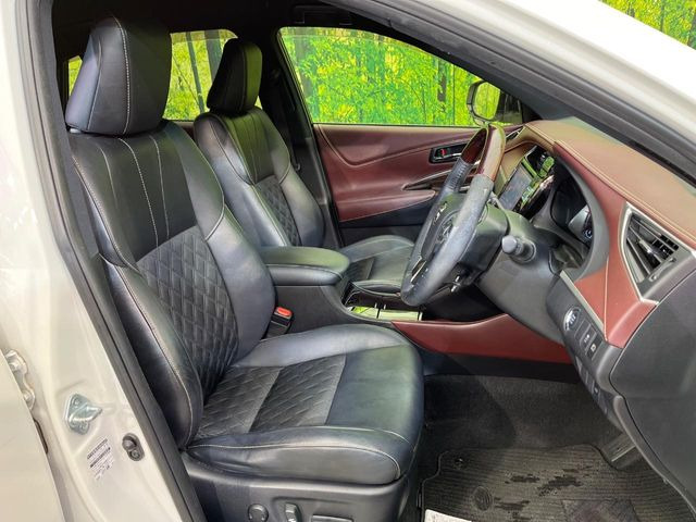 �y�n�[�t���U�[�V�[�g�z�������ƍ���S�n�𗼗������l�C�̃V�[�g���w�ʁE���ʂ̃t�@�u���b�N�f�ނ́A�ʋC���̗ǂ��⊊��ɂ����ɗD��Ă��܂��B�C���╞���ɍ��E���ꂸ���K�ɂ���肢�������܂��B