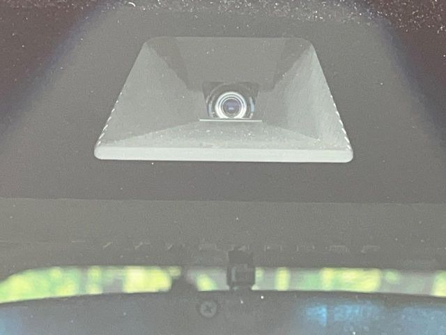 �y�z���_�Z���V���O�z���s���ɑO���̎ԗ�����F�����A�Փ˂������Ȏ��͌x��ƃu���[�L�ŏՓˉ���Ɣ�Q�y�����A�V�X�g�B�����S�Ƀh���C�u�����y���݂��������܂��B