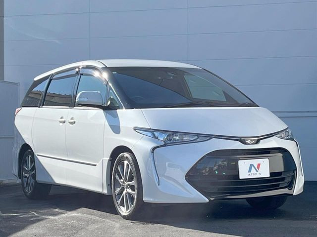 高透明度のガラス皮膜で撥水はもちろん、上質なツヤ・光沢を実現。紫外線や酸性雨から大切な愛車を保護し、色あせ・劣化を防止。「弾スプラッシュコート」、「弾プリミッサコート」からお選びいただけます。