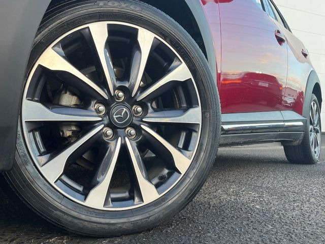 �y����18�C���`�A���~�z�C�[���z�O�ςɃ}�b�`���������A���~�z�C�[���𑕒����Ă���܂��B�e��ЊO�A���~�z�C�[����A�X�^�b�h���X�^�C�����戵�����Ă���܂��B���񂲑��k����������