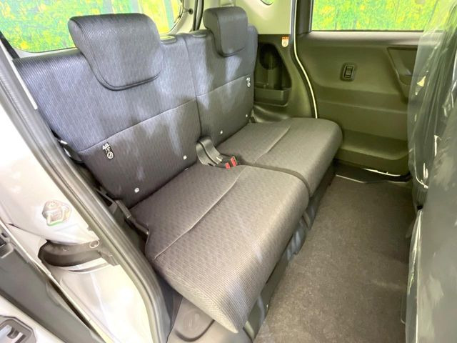 ���i���ȃI���W�i���t���A�}�b�g���I�v�V�����ɂĂ��p�ӂ��Ă���܂��B���D���ȃf�U�C����J���[�����Ԃɍ��킹�đI��ł����������Ƃ��ł��܂���