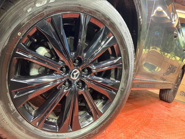 �y����19�C���`�A���~�z�C�[���z�O�ςɃ}�b�`���������A���~�z�C�[���𑕒����Ă���܂��B�e��ЊO�A���~�z�C�[����A�X�^�b�h���X�^�C�����戵�����Ă���܂��B���񂲑��k����������