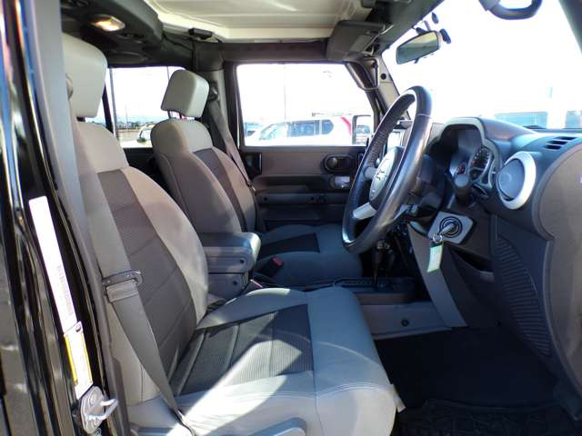 �O���[�v�݌�150��ȏ� �݌ɂɂȂ��Ԃ��T���܂������K���i�̃h���C�u���R�[�_�[�����t���\�ł� �{�X�ł̓��F���t�@�C�A ���[�h�X�^�[ �N���E�� LS �X�J�C���C�� �}�[�NX 86 �݌ɂ��L�x