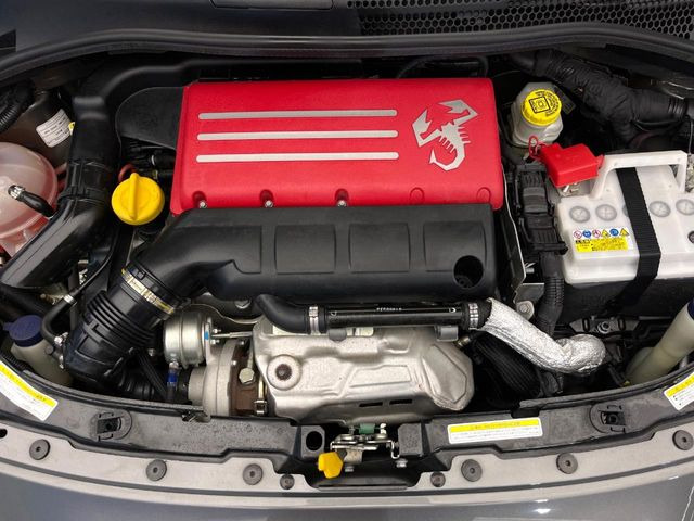 �����X�ł́A�e���[�J�[�̐�p�f�f�e�X�^�[�𓱓��B���Ǝ��i�����e�N�j�J���X�^�b�t���풓���Ă���܂��̂ŁA������̍ۂɂ����S���Ă����p���������܂��B