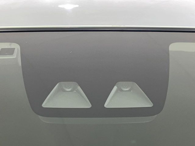 �y�X�}�[�g�A�V�X�g�z���s���ɑO���̎ԗ�����F�����A�Փ˂������Ȏ��͌x��ƃu���[�L�ŏՓˉ���Ɣ�Q�y�����A�V�X�g�B�����S�Ƀh���C�u�����y���݂��������܂��B