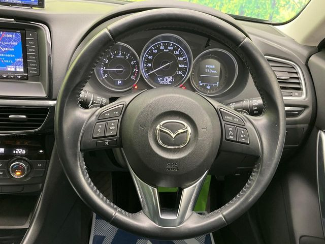 �y�����v�����X�e�A�����O�z�㎿�Ȋv���g�p���邱�ƂŁA��ɂ����������݂ƂĂ��^�]���₷���n���h���ł���