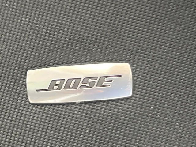 �yBOSE�T�E���h�V�X�e���z���[�J�[�I�v�V�����̍��i�ʃT�E���h�V�X�e���𓋍ځB��p�̃`���[�j���O���{���ꂽ�召�l�X�ȃX�s�[�J�[����ǎ��ȃT�E���h���t�ł��A�Տꊴ���ӂ�鉹����Ԃ����o���܂��B