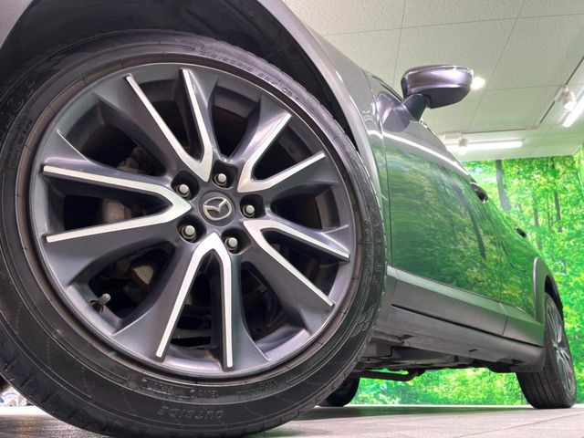 �y����18�C���`�A���~�z�C�[���z�O�ςɃ}�b�`���������A���~�z�C�[���𑕒����Ă���܂��B�e��ЊO�A���~�z�C�[����A�X�^�b�h���X�^�C�����戵�����Ă���܂��B���񂲑��k����������