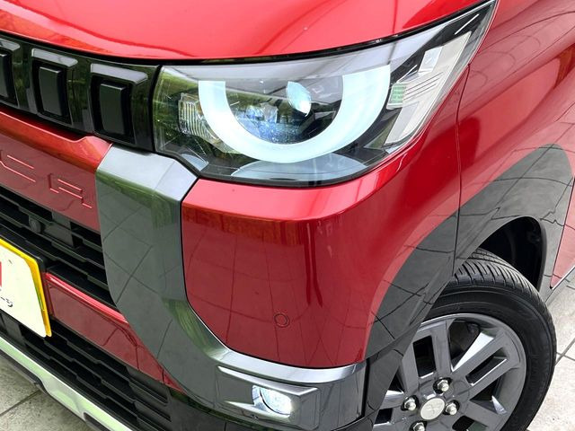 �yLED�w�b�h���C�g�z���V����ԑ��s�����ǍD�Ȏ��E���m�ۂ����S���ĉ^�]�ł��鍂�P�xLED�w�b�h���C�g�𑕔�!�_�����x�������A����d�͂��}�����Ă��܂��B